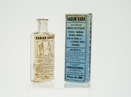 Radium Radia Trademark Liniment
